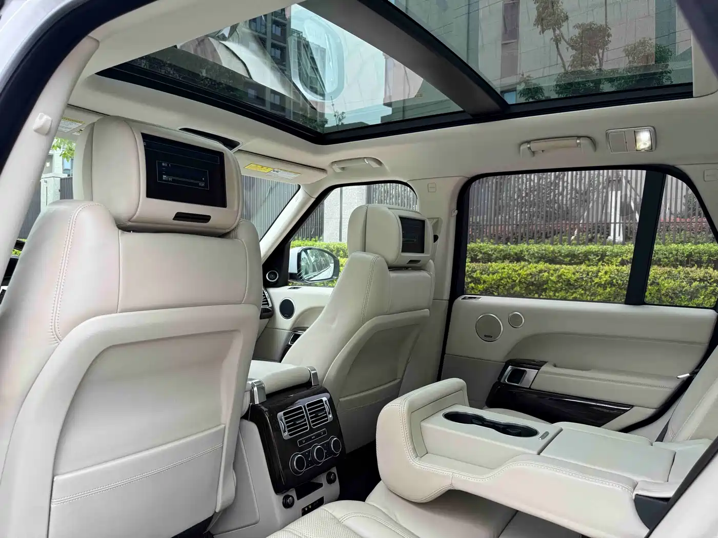 Land Rover Range Rover 2013 NA 5.0 V8 Vogue SE фото 8