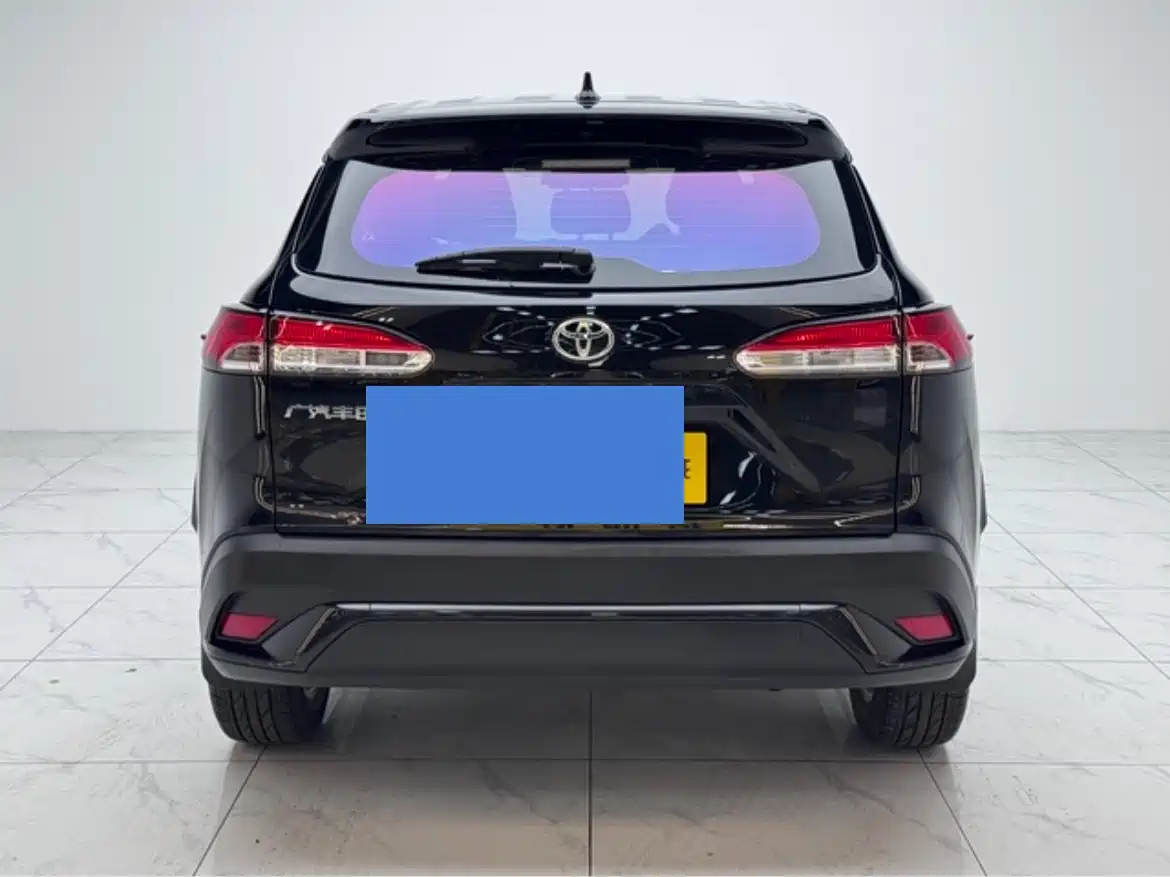 Toyota Frontlander 2023 2.0L CVT Elite Edition фото 6