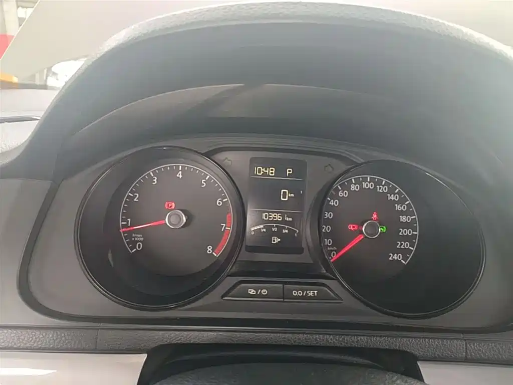 Volkswagen Lavida Tour 2017 1.6L Automatic Trend Edition фото 12