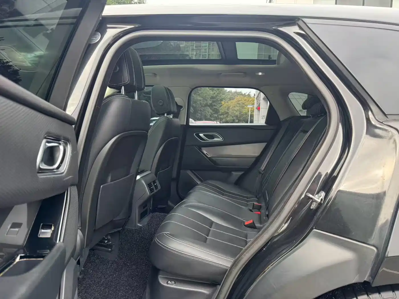 Land Rover Range Rover Velar 2017 P380 R-DYNAMIC S фото 6