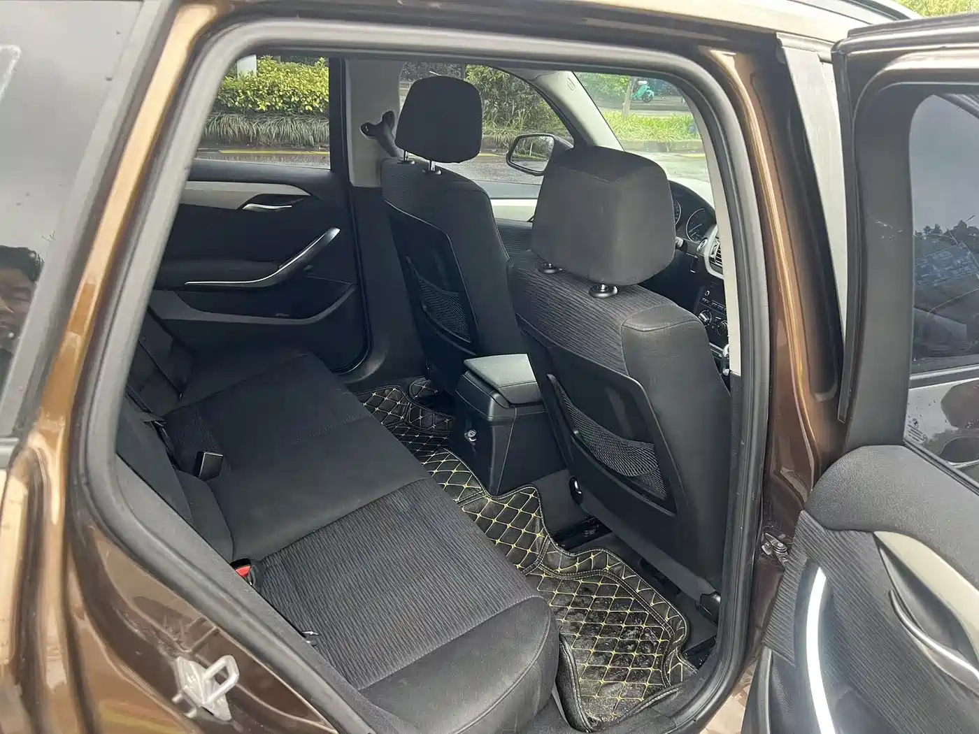 BMW X1 2014 sDrive18i Fashion Edition фото 8