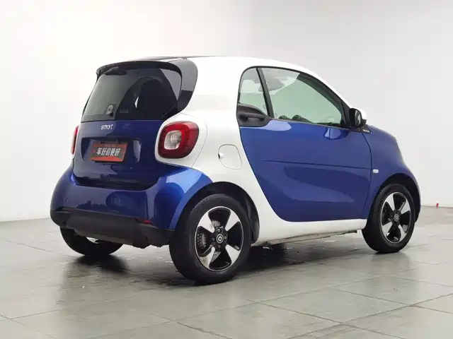 smart fortwo 2018 1.0L 52kW Hardtop Passion Edition China V — фото 2