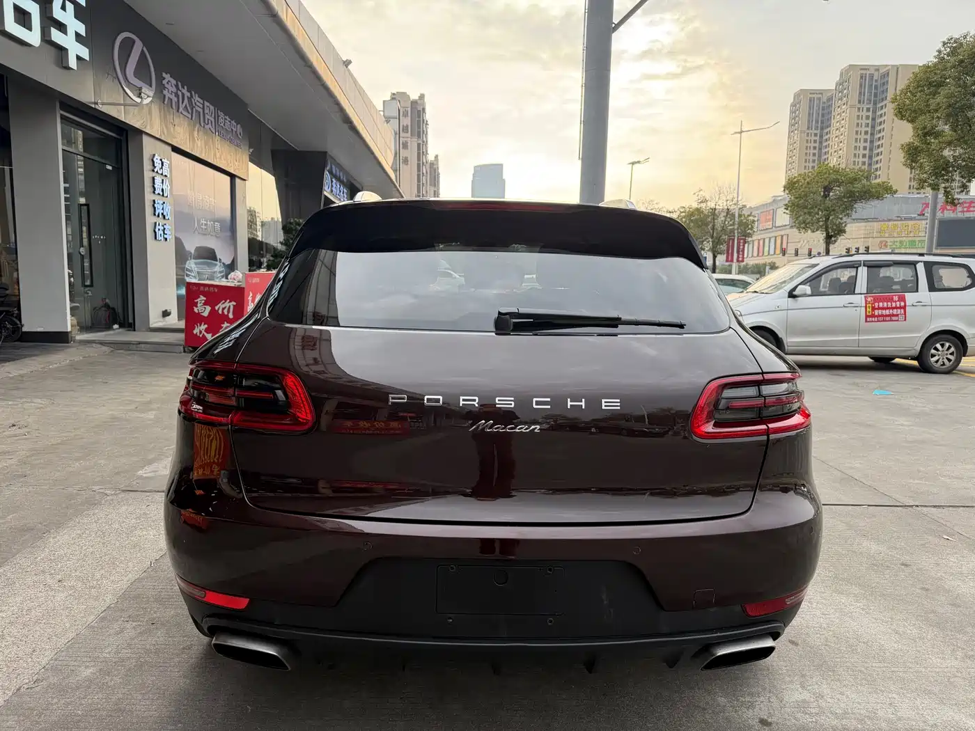 Porsche Macan 2017 Macan 2.0T фото 14