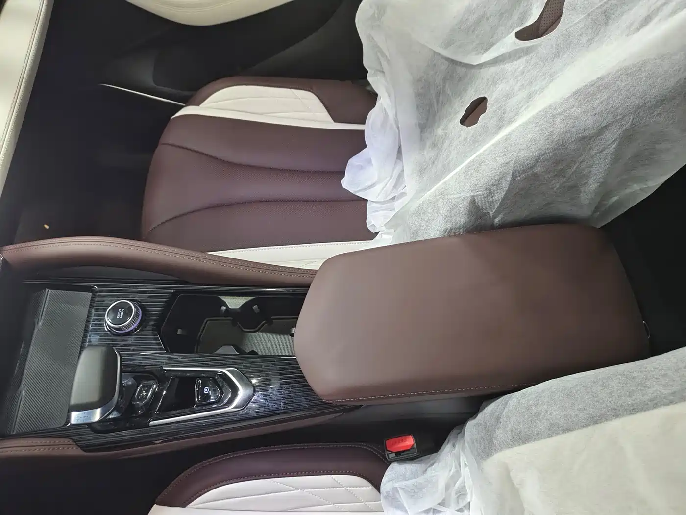 Фото 7 - Geely Xingyue L