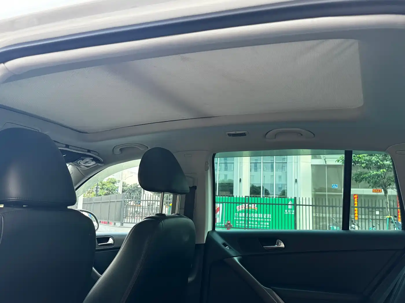 Volkswagen Tiguan 2010 2.0TSI Automatic AWD Flagship фото 9