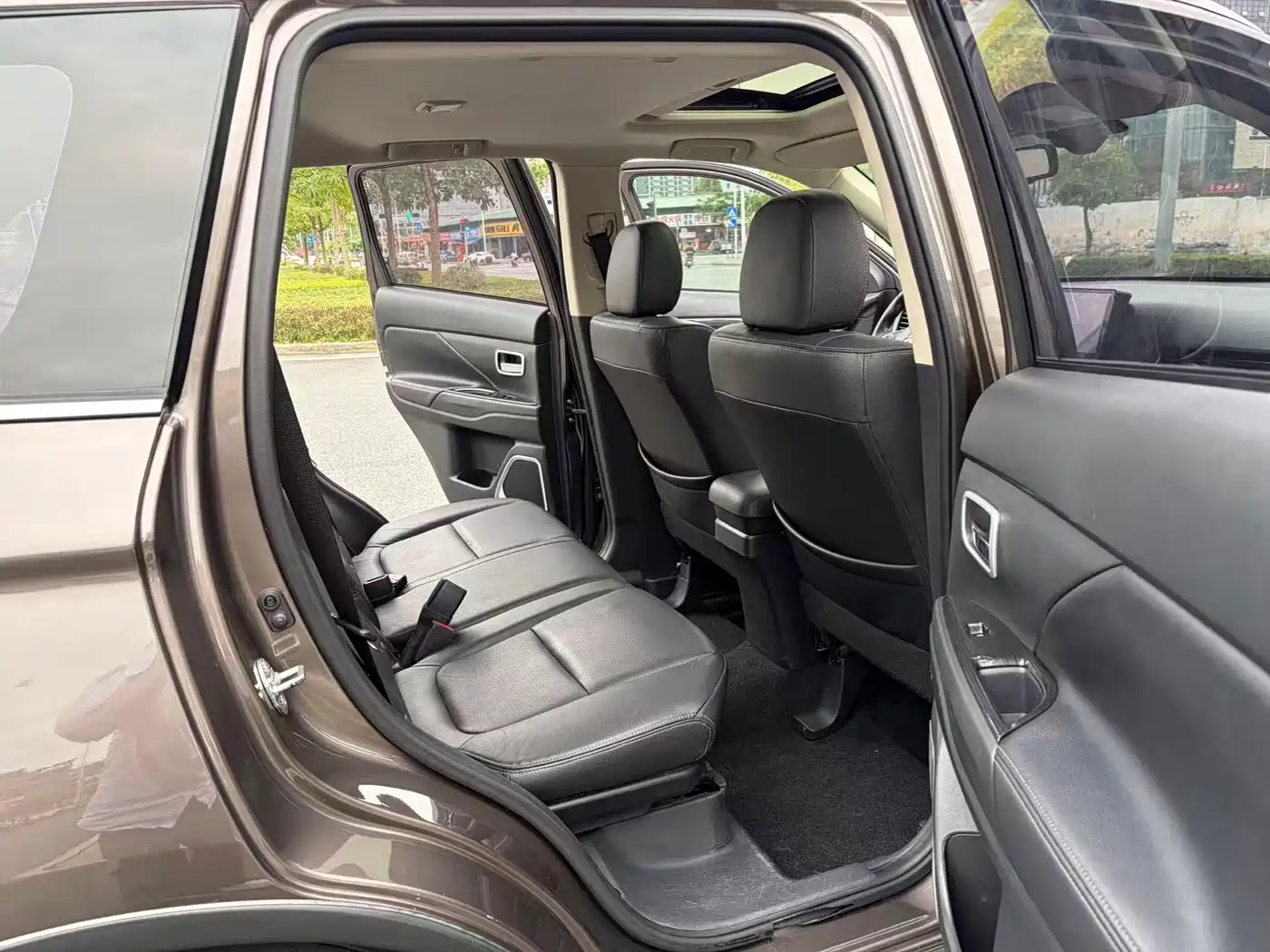 Mitsubishi Outlander 2018 2.4L 4WD Elite Edition 5-seater фото 11