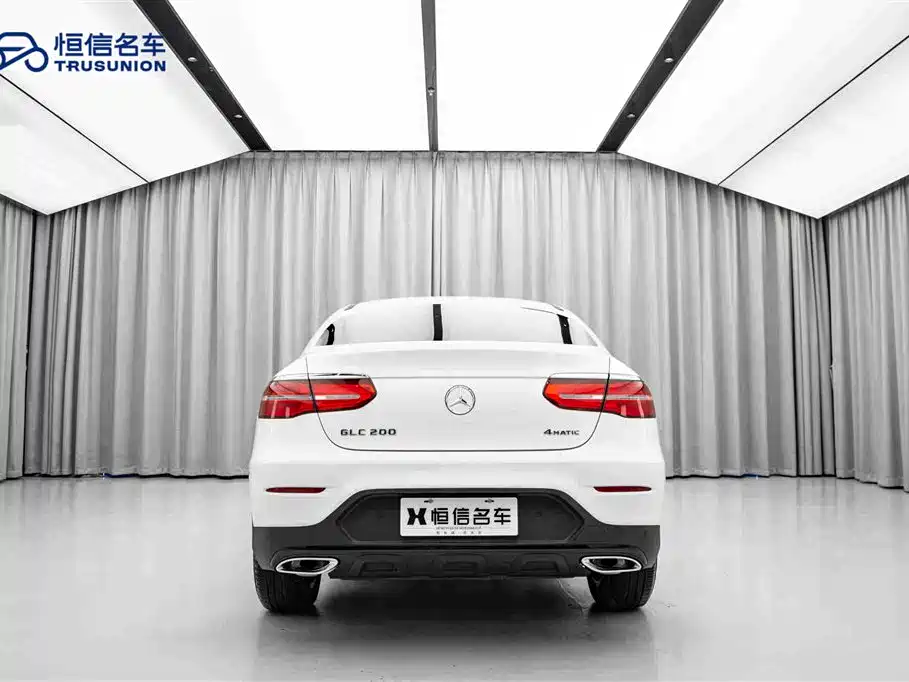 Mercedes-Benz GLC Coupe 2019 GLC 200 4MATIC Coupe SUV фото 6