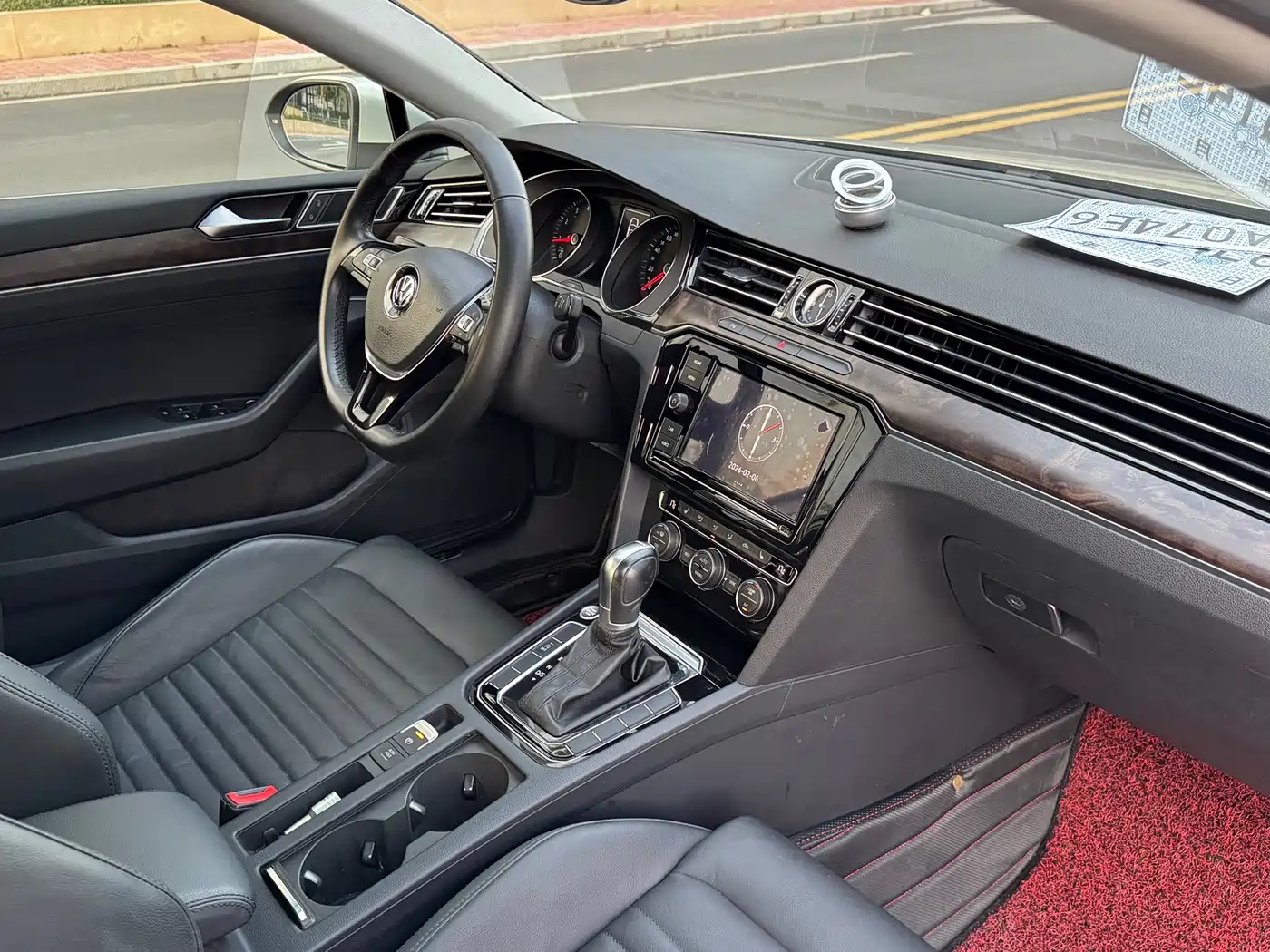Volkswagen Magotan 2019 330TSI DSG Luxury Class China VI фото 8