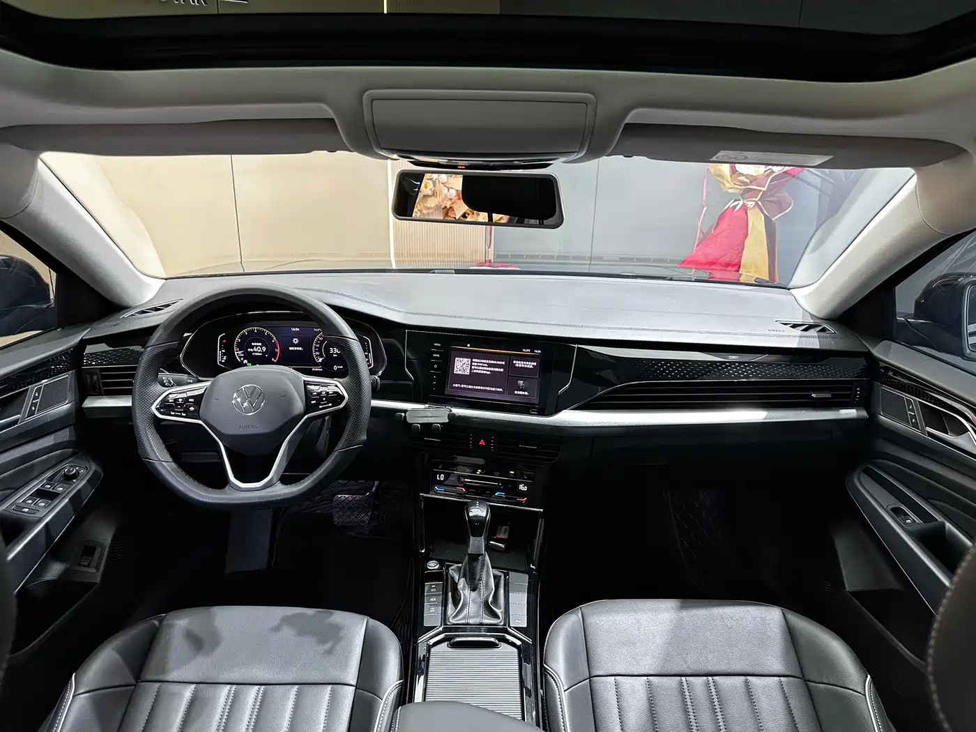 Volkswagen Passat 2023 330TSI Elite Edition фото 7