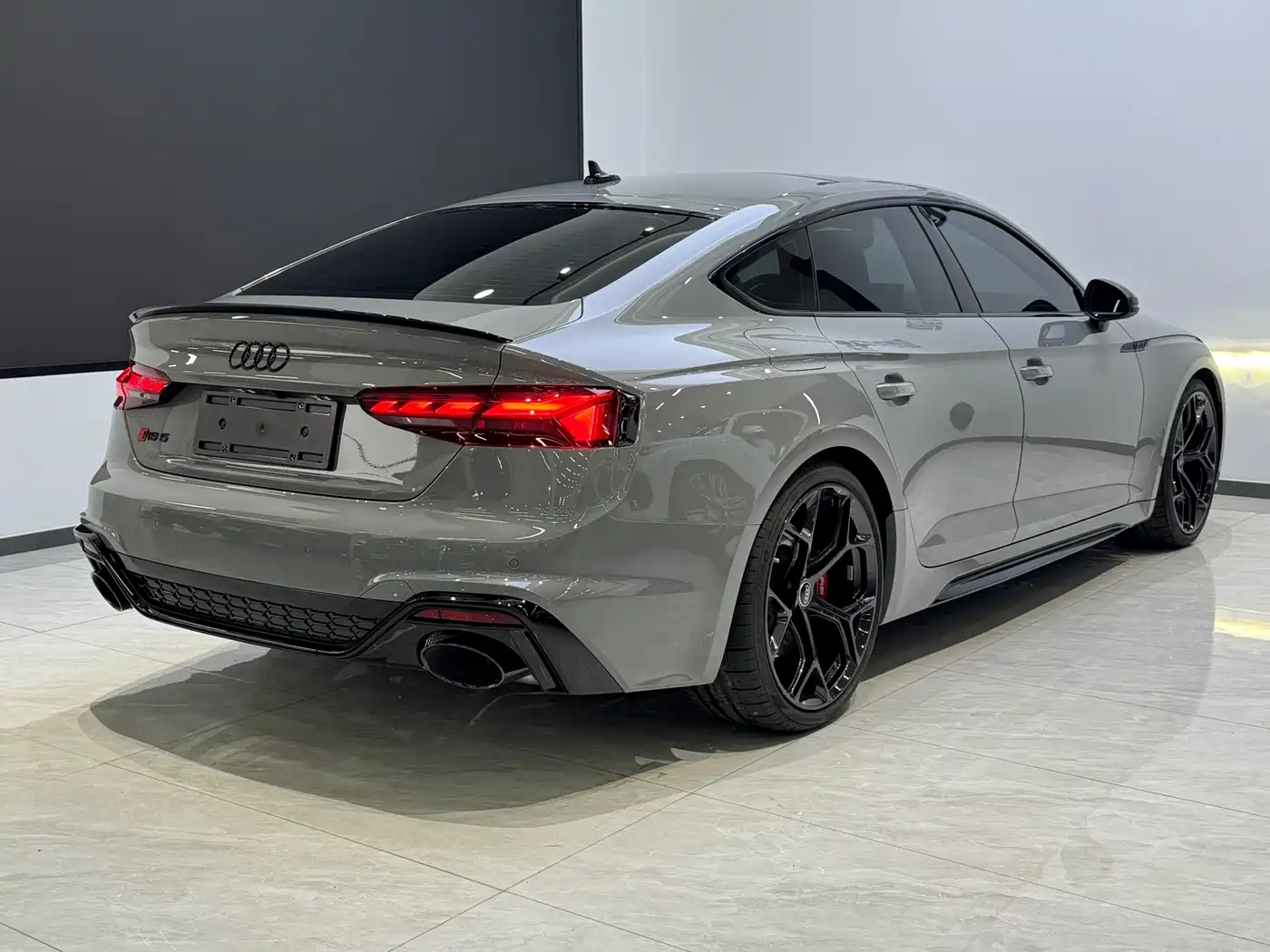 AUDI RS5
