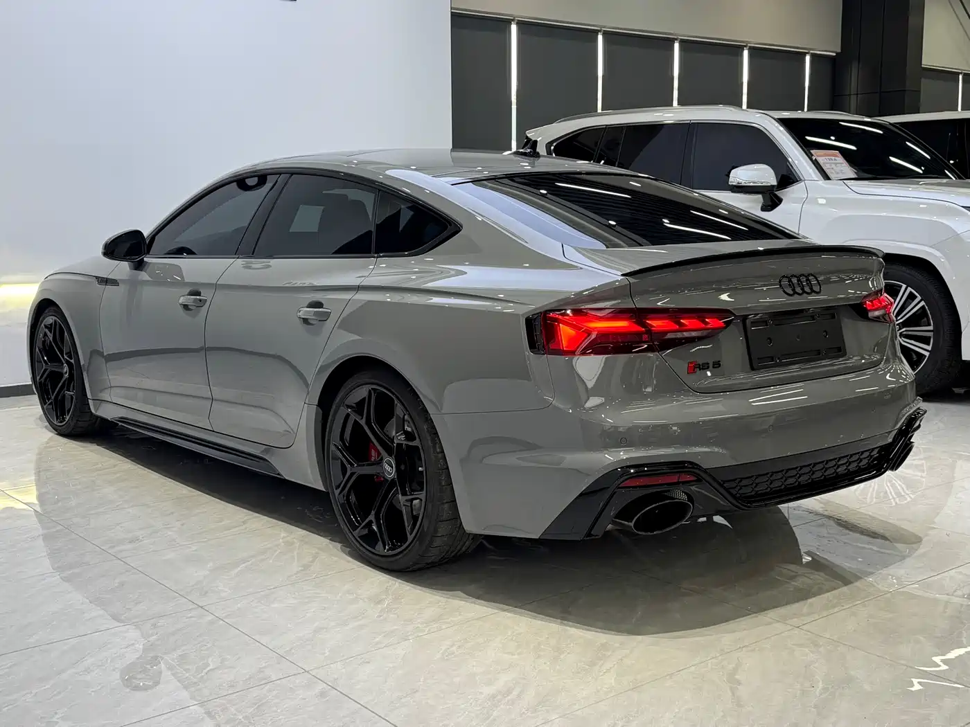 AUDI RS5