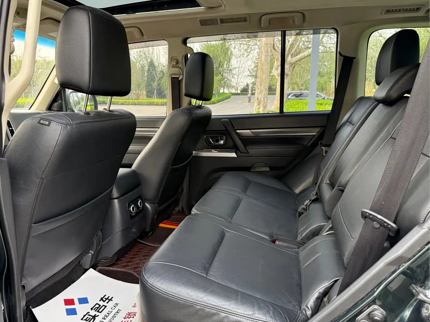 Mitsubishi Pajero (Import) 2016 3.0L Automatic Premium (China V) фото 7