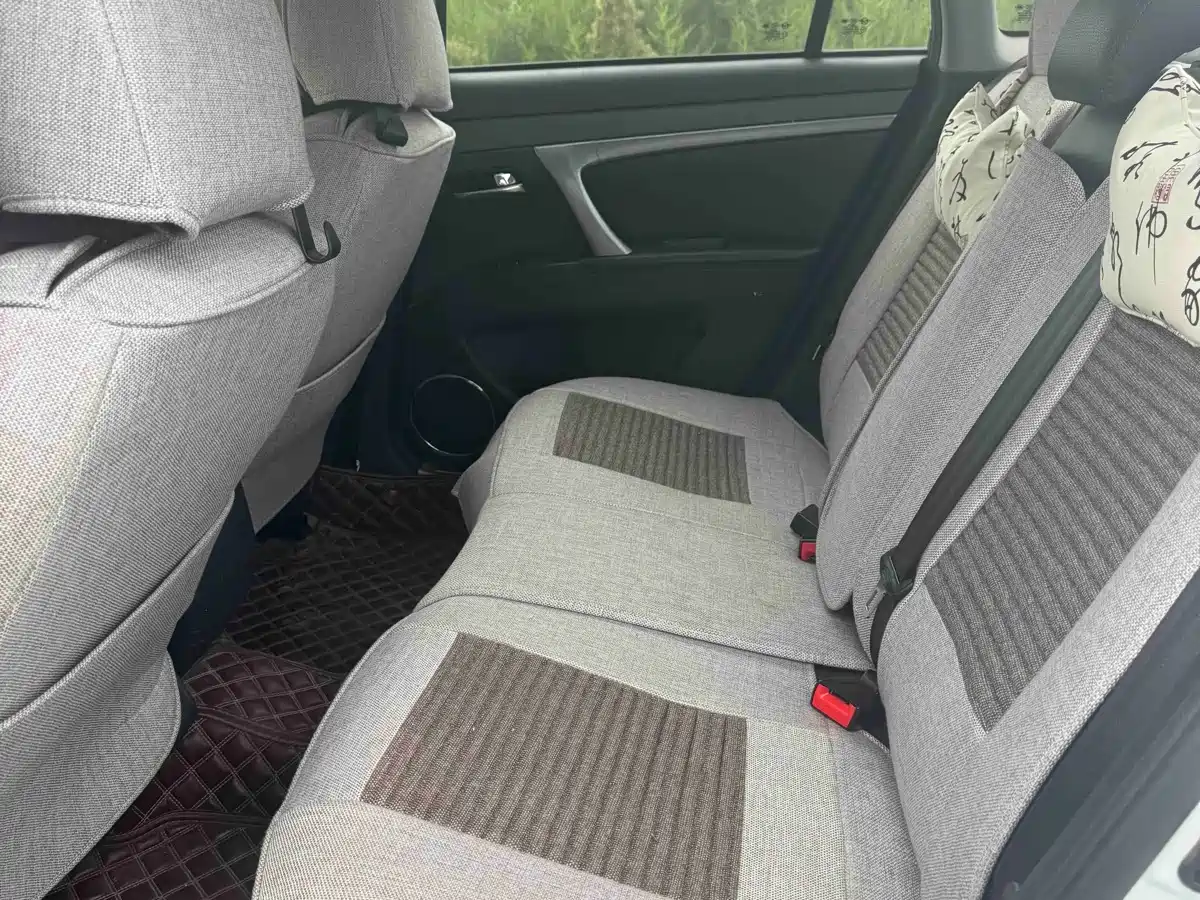 Haima M6 2015 2015 1.5T Manual Sport Intelligent