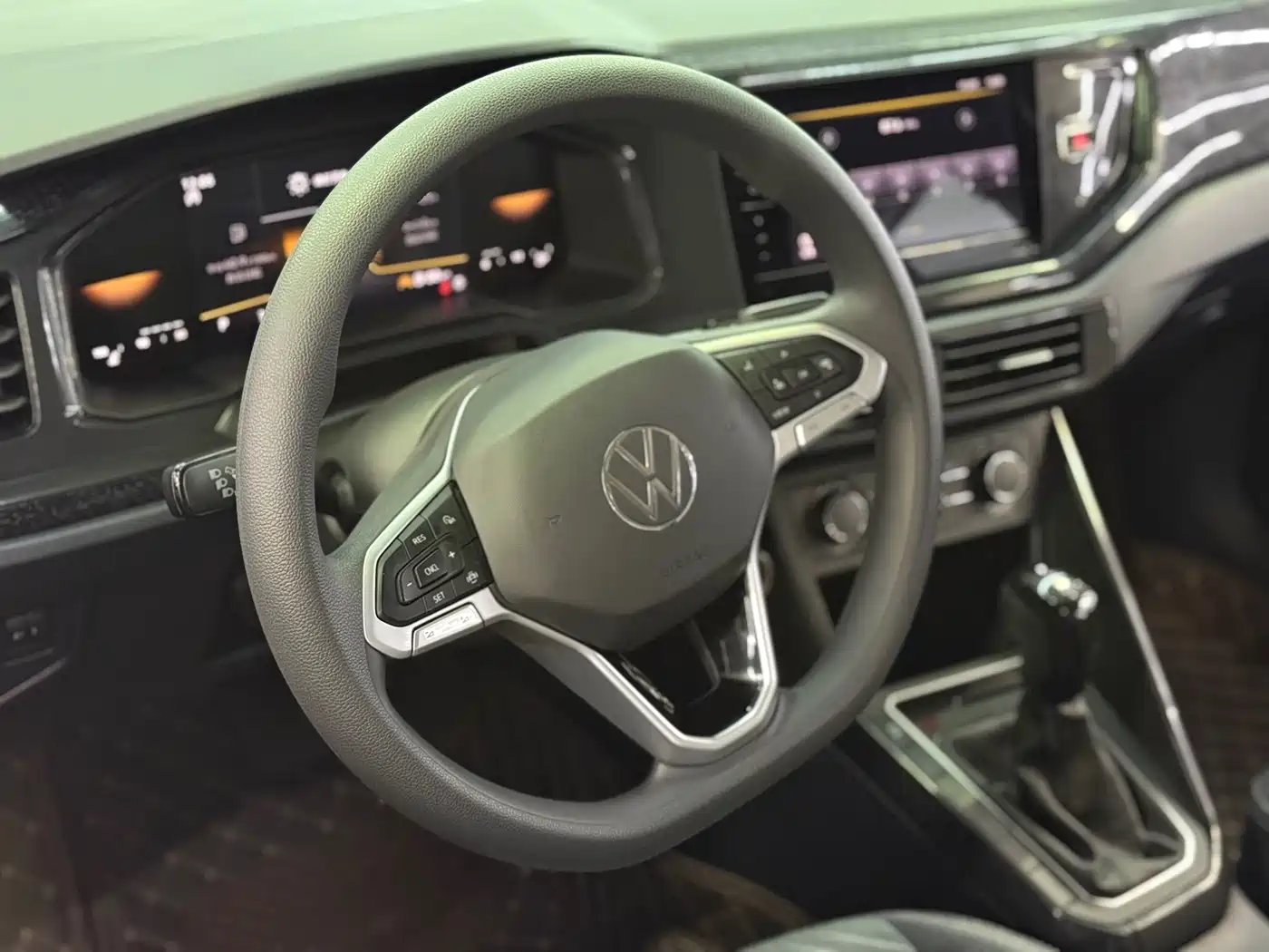 Volkswagen Lavida 2023 New Sharp 1.5L Auto Premium Edition фото 7