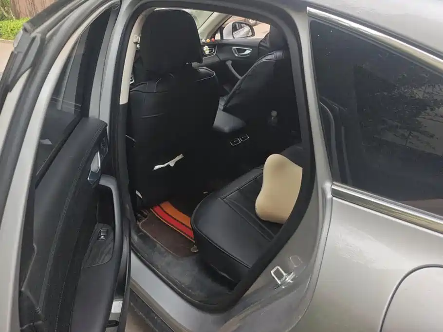 Roewe D7 2025 2025 DMH 125km World Champion Edition