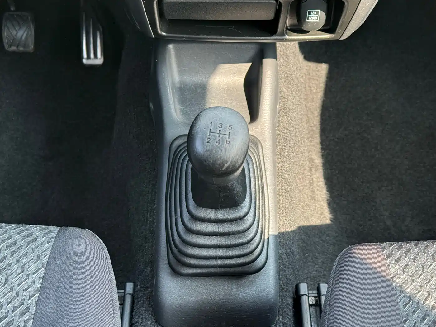 Suzuki Jimny (Import) 2015 2015 1.3 MT JLX