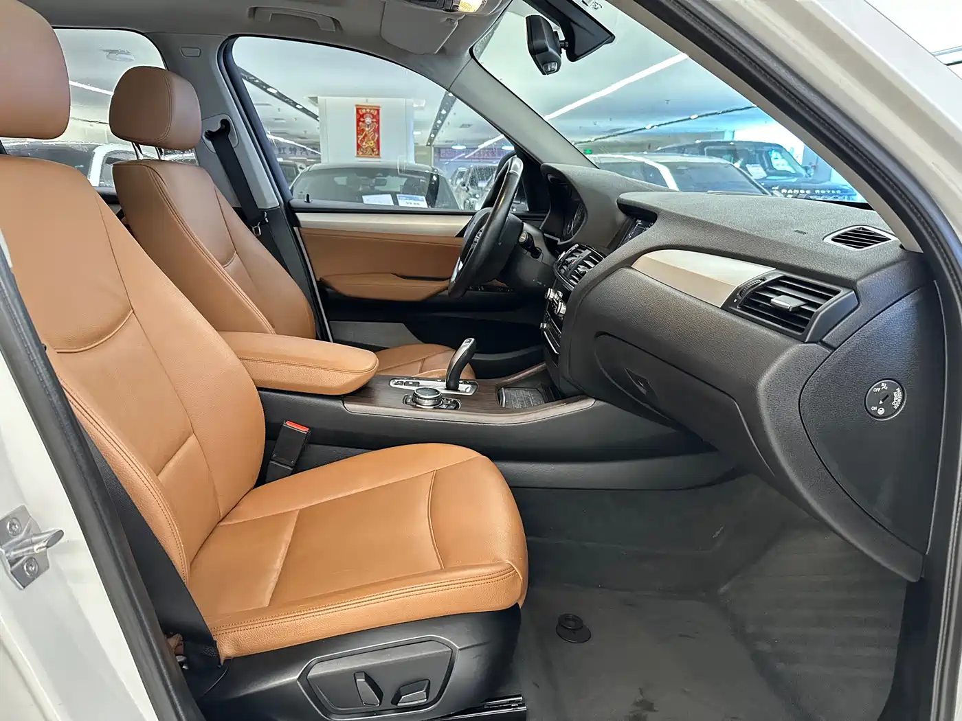 BMW X3 (Import) 2014 xDrive28i Leading Edition фото 12