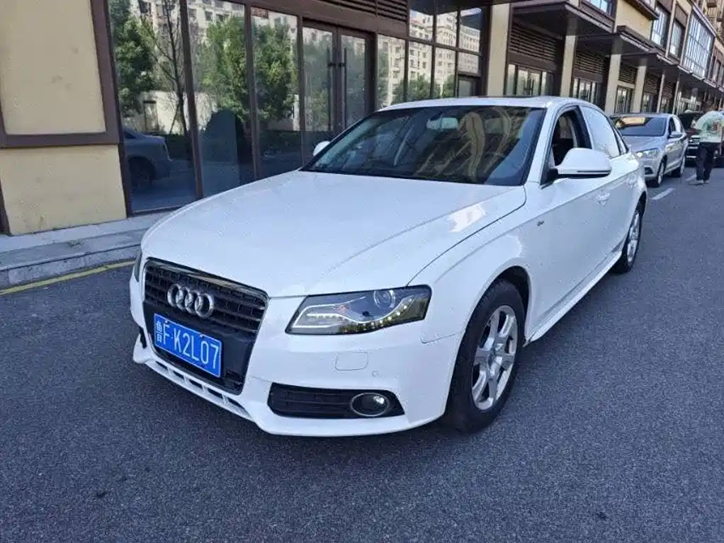 Audi A4L 2010 2011 2.0 TFSI Comfort