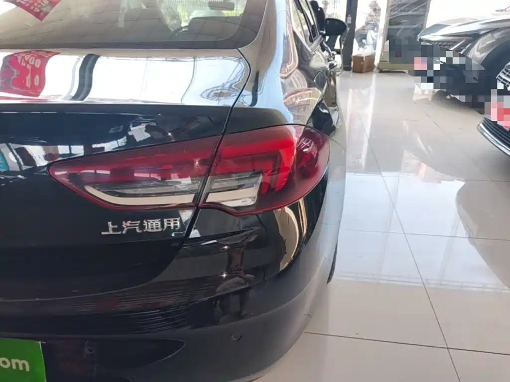 Фото 8 - Buick Regal