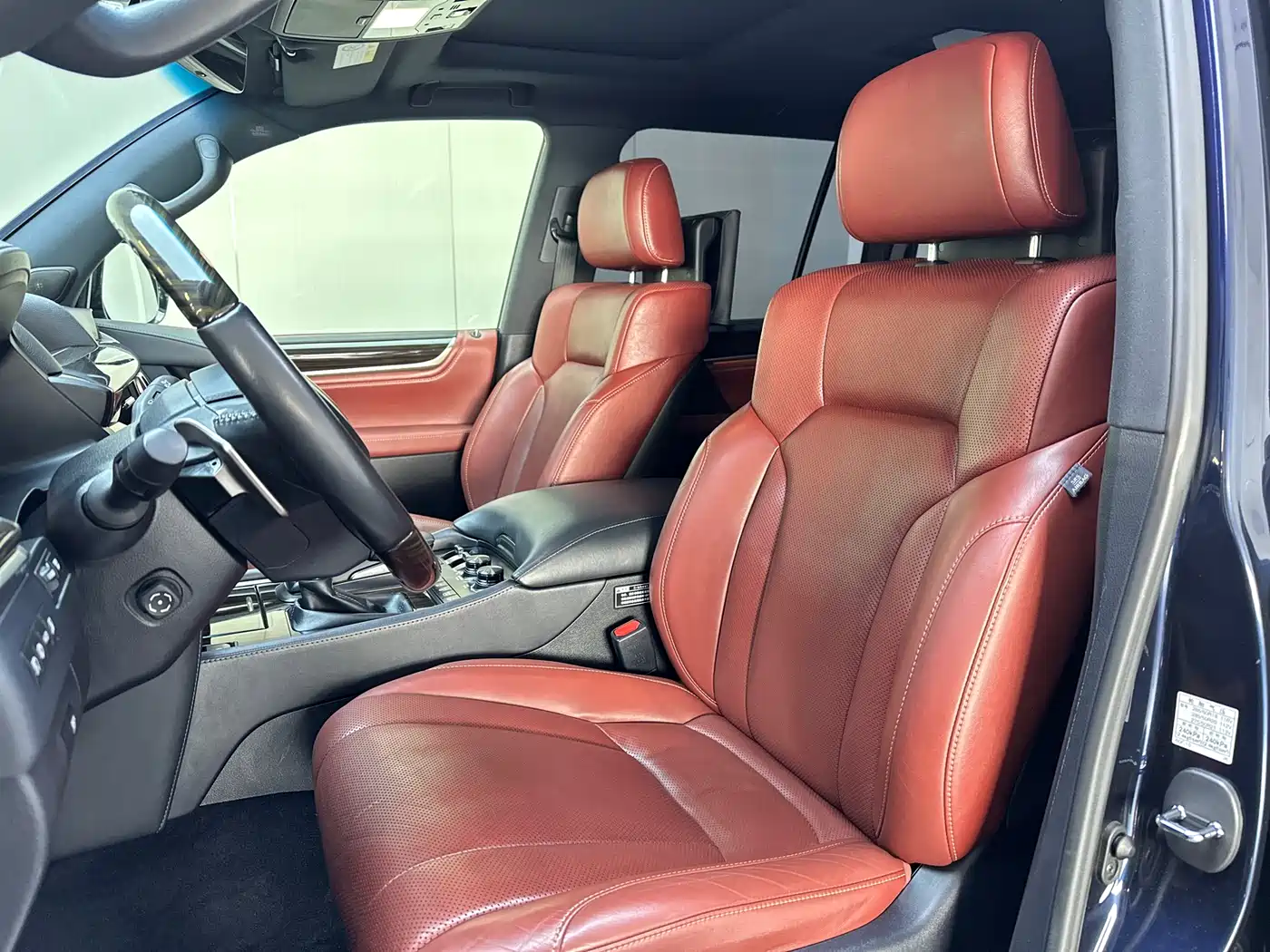 Lexus LX 2017 570 Dynamic Luxury фото 10