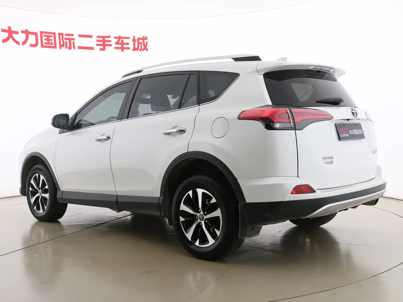 Toyota RAV4 Rongfang 2016 2.0L CVT 2WD Smart (China V) фото 6