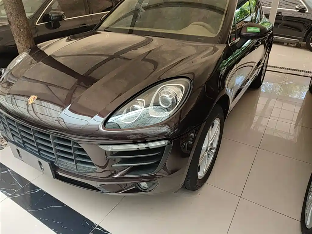 Porsche Macan 2017 Macan 2.0T фото 24