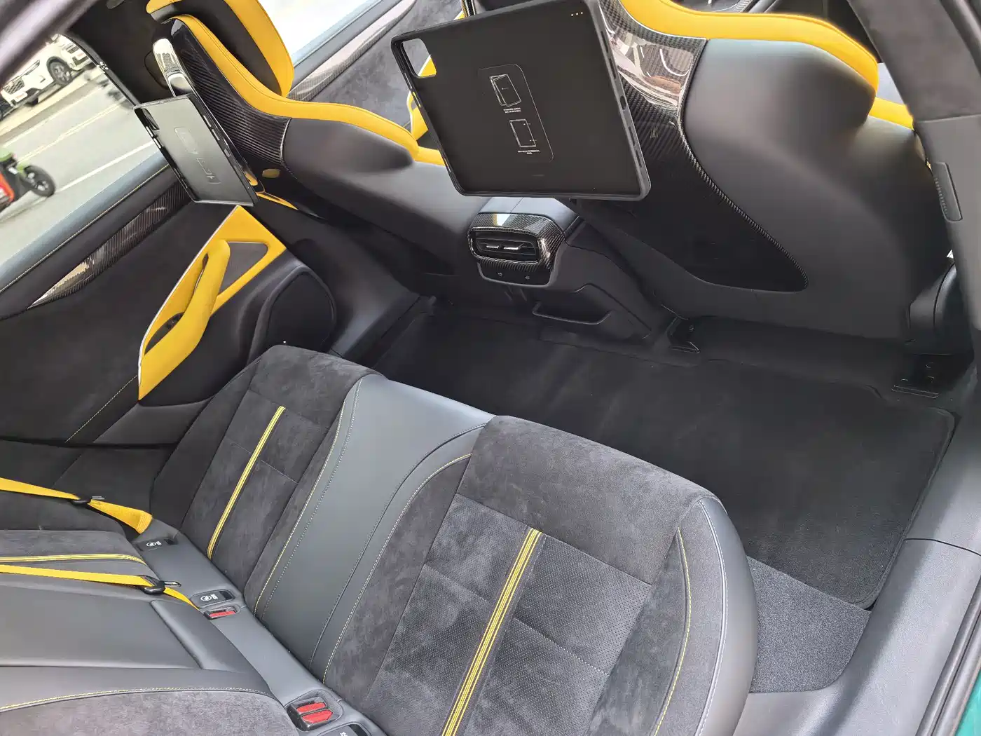 XIAOMI CAR XIAOMI SU7 ULTRA