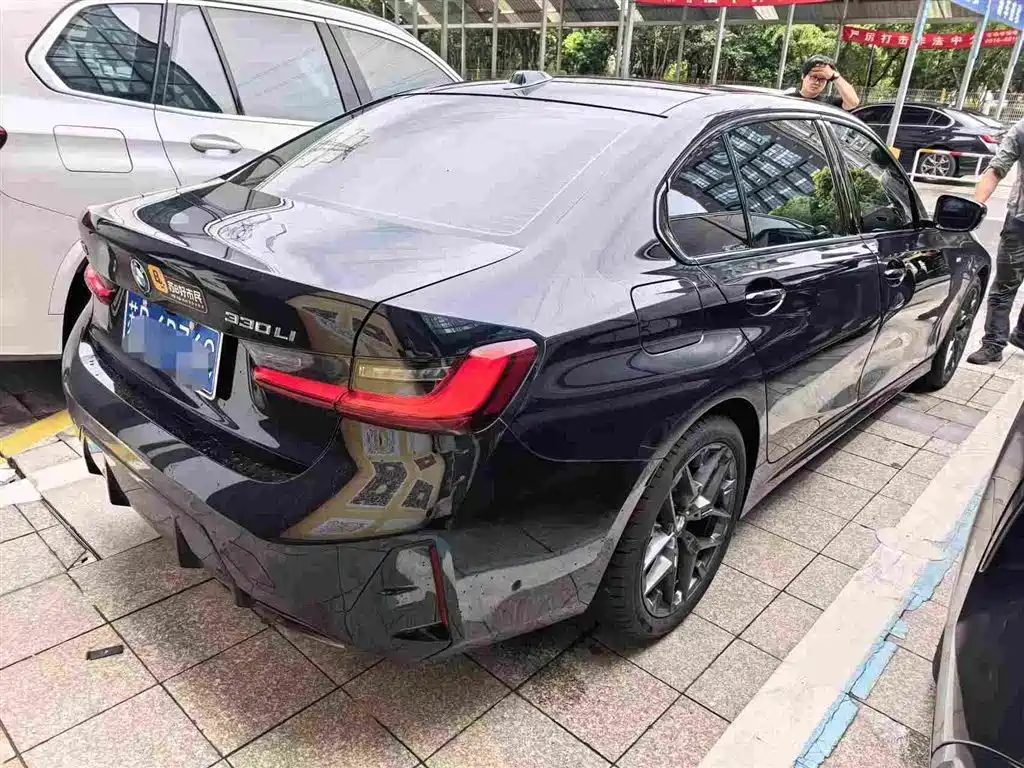 BMW 3 Series 2026 2026 330Li M Sport Shadowline Package