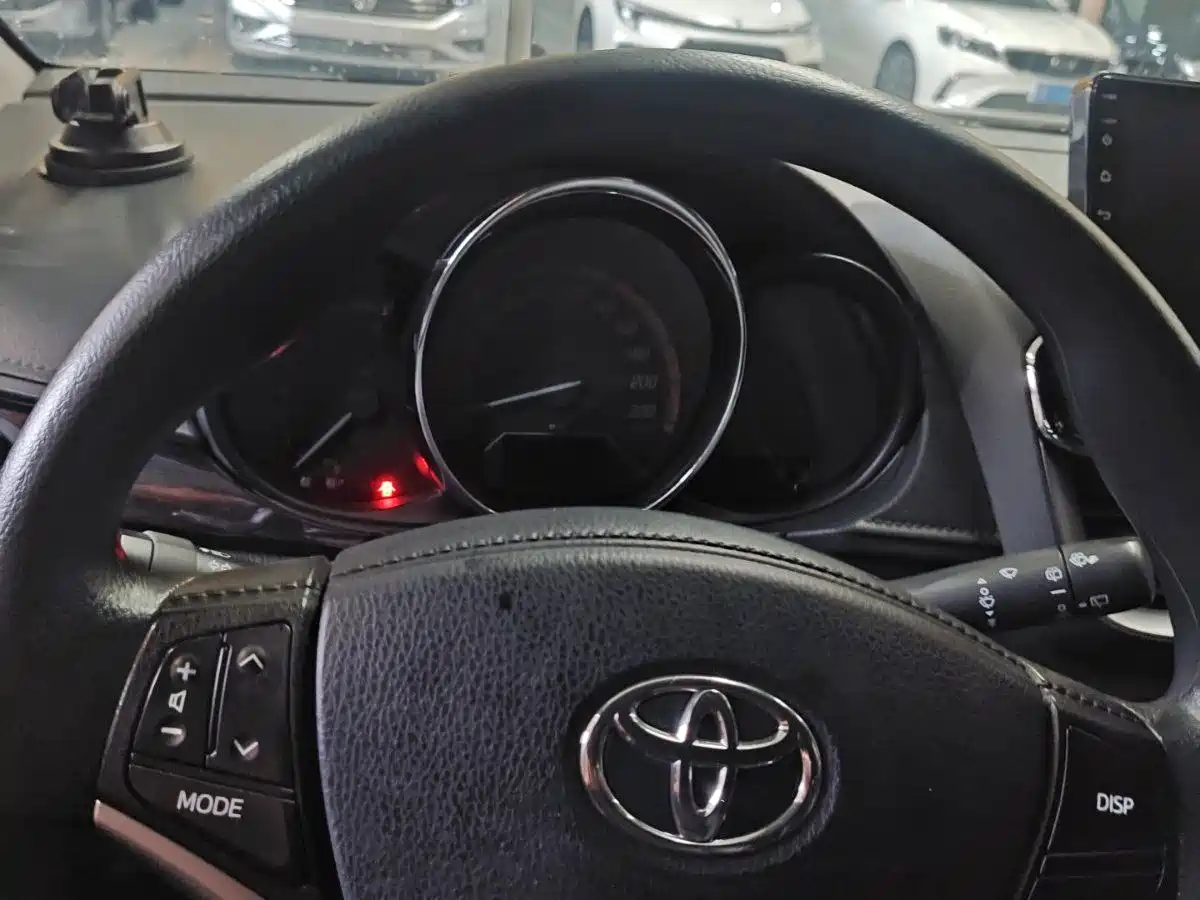 Toyota Yaris, миниатюра 13