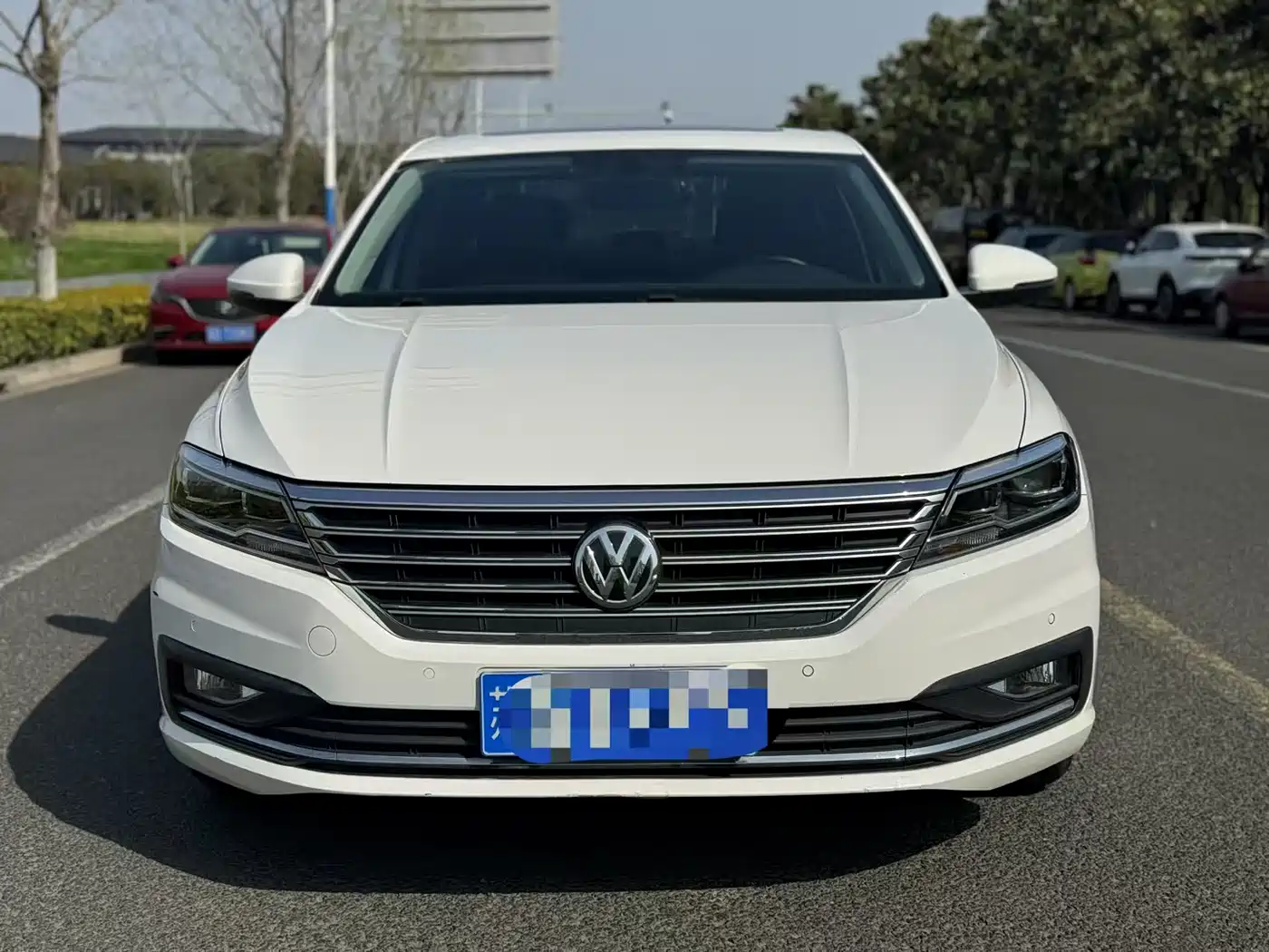 Volkswagen Lavida 2019 280TSI DSG Luxury Edition China VI фото 2
