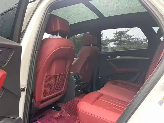 Audi Q5L 2024 Model 45 TFSI Luxury Dynamic — фото 3