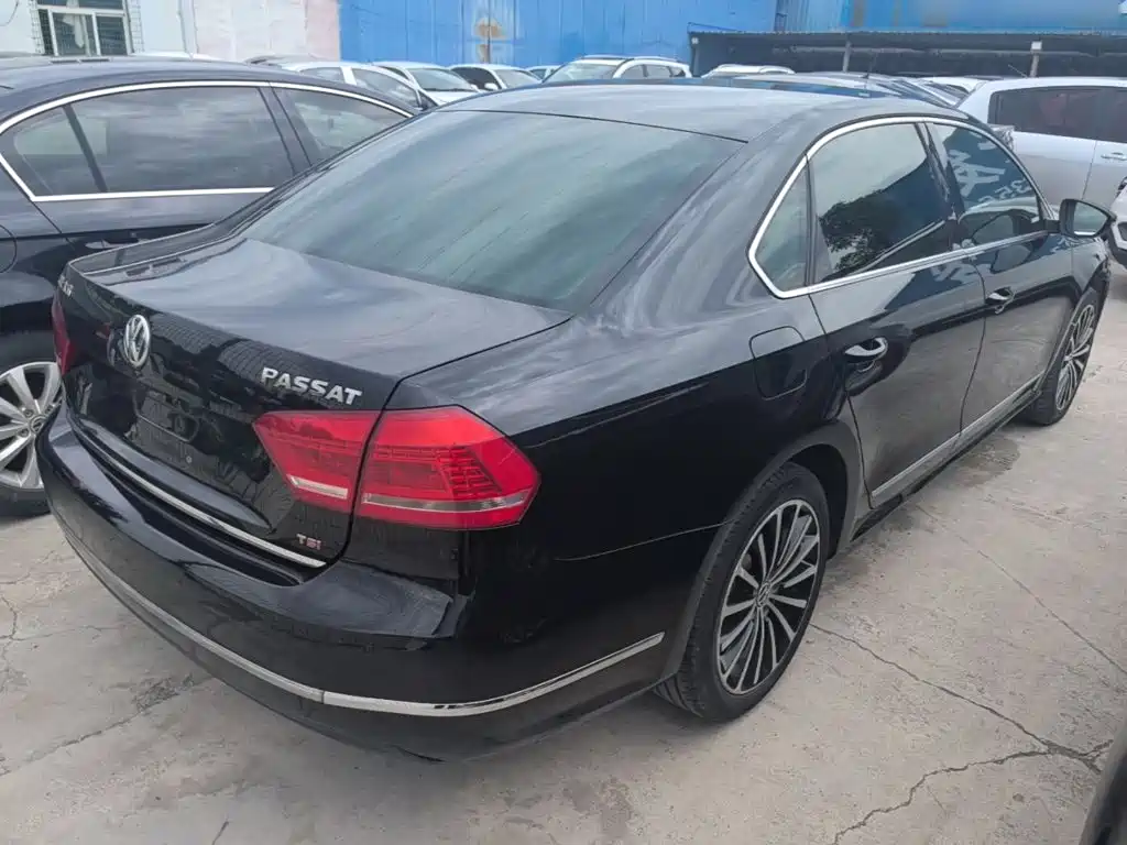 Volkswagen Passat 2014 2014 1.8TSI DSG Executive Edition