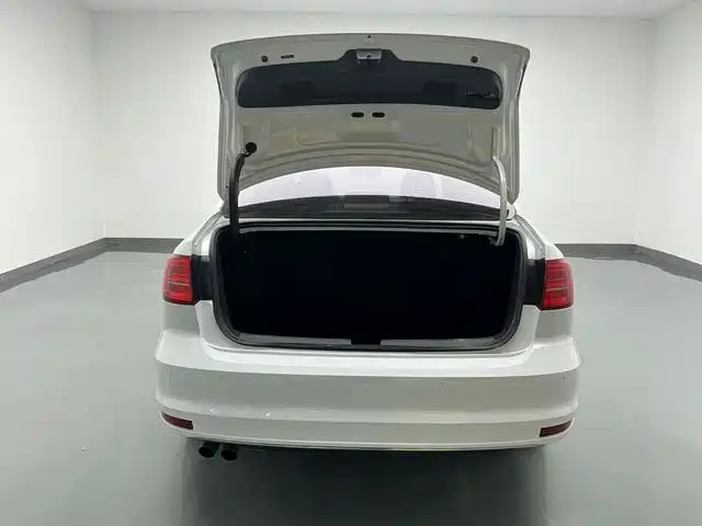 Volkswagen Sagitar 2015 230TSI Automatic Comfort фото 10