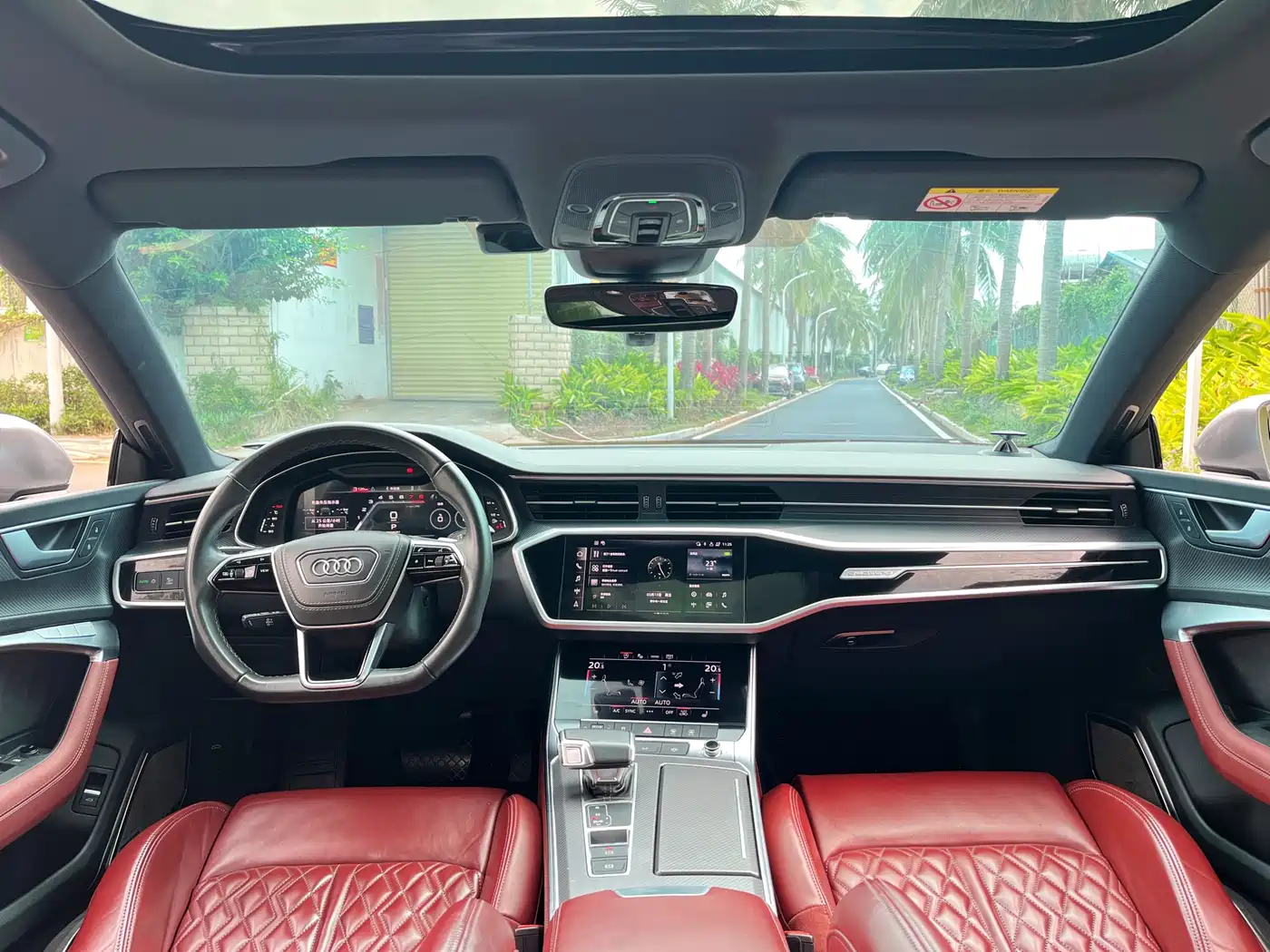 Audi A7L 2024 45 TFSI quattro Black Warrior Edition фото 5