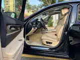 Фото 10 - BMW 7 Series