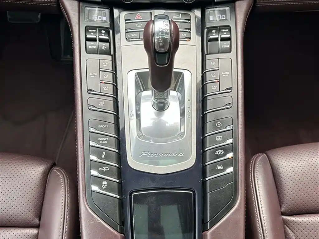 Porsche Panamera 2014 Panamera 3.0T фото 9
