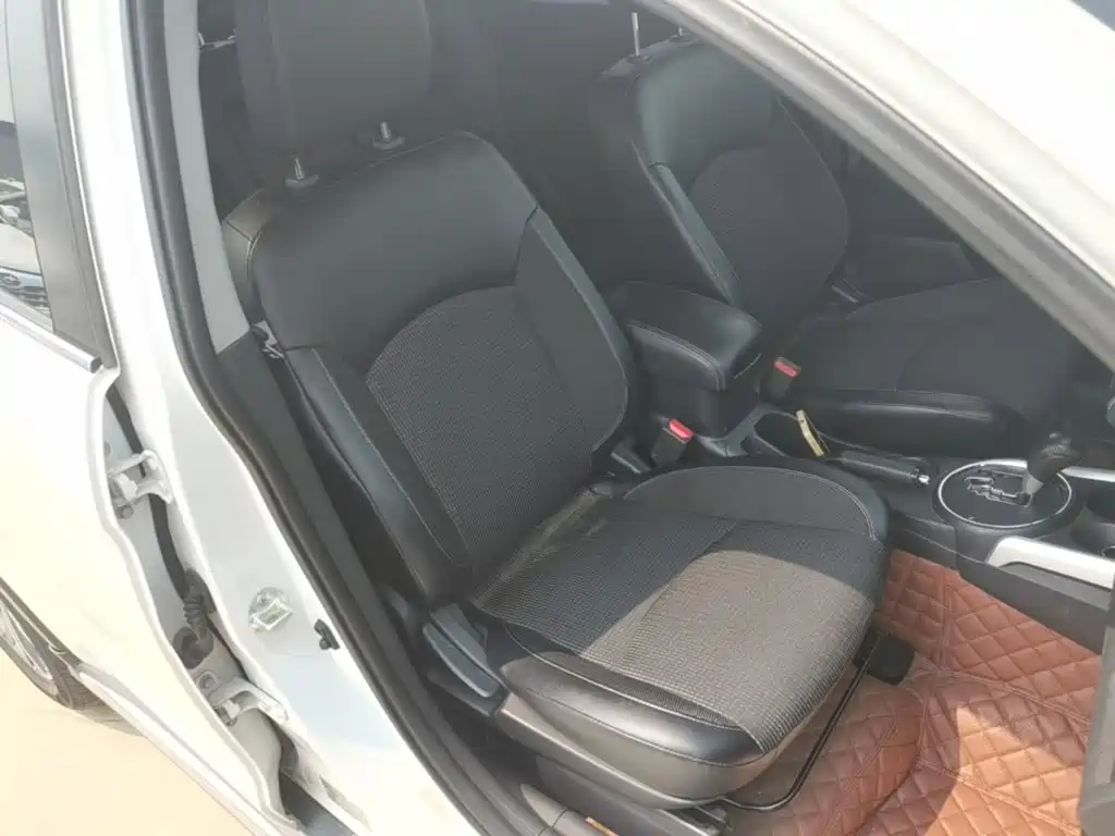 Peugeot 4008 (Import) 2014 2013 2.0L 2WD Fashion