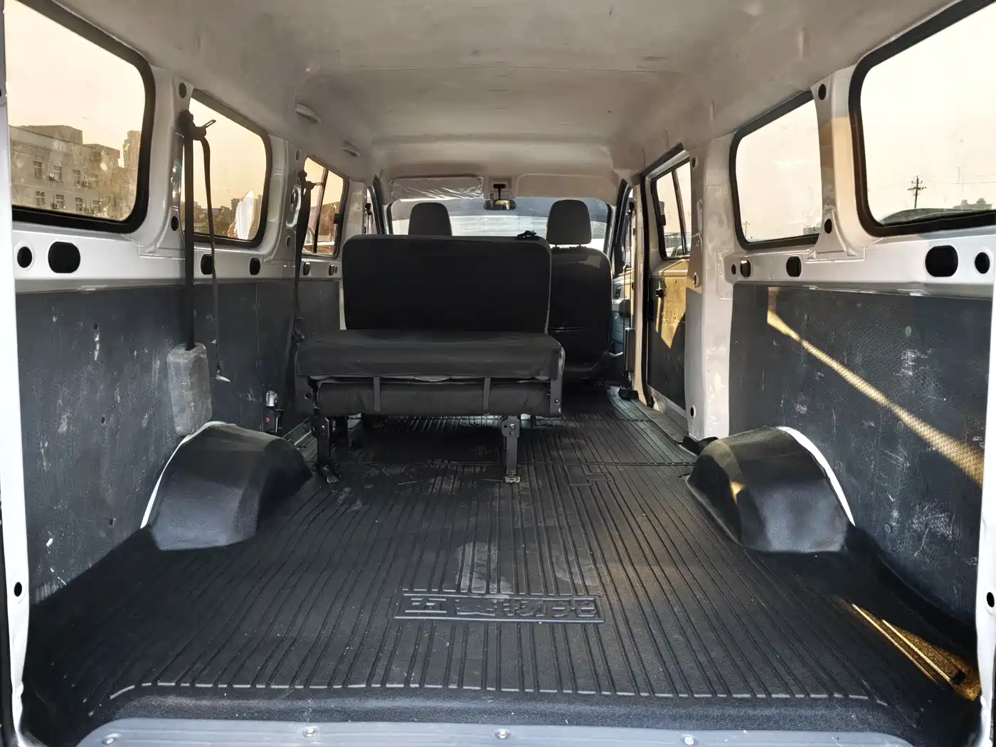 Wuling Motors Wuling Yangguang 2024 2024 300KM Comfort Bus Version 75kW