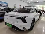 Фото 7 - Hongqi H6