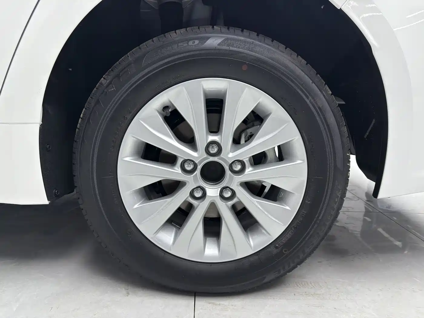Toyota Corolla 2024 Model 1.2T Pioneer Edition фото 10