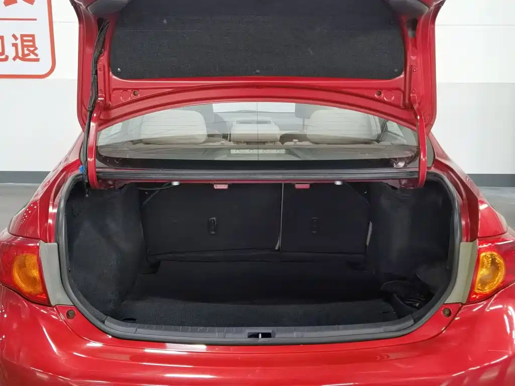 Photo 16 - Toyota Corolla