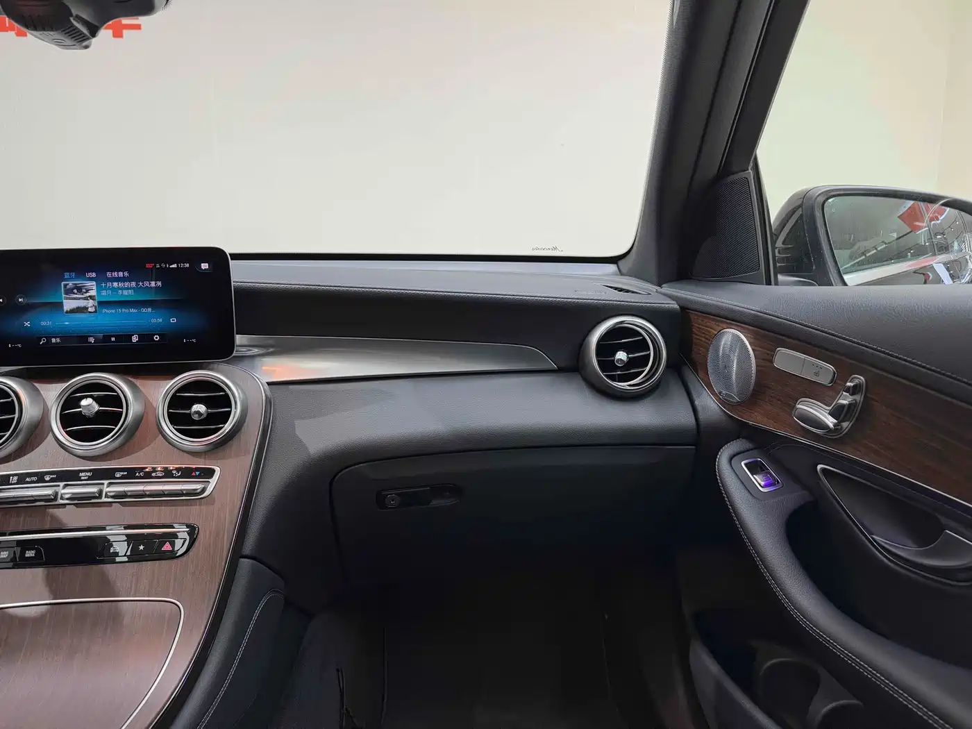 Mercedes-Benz GLC 2020 GLC 300 L 4MATIC Luxury фото 23