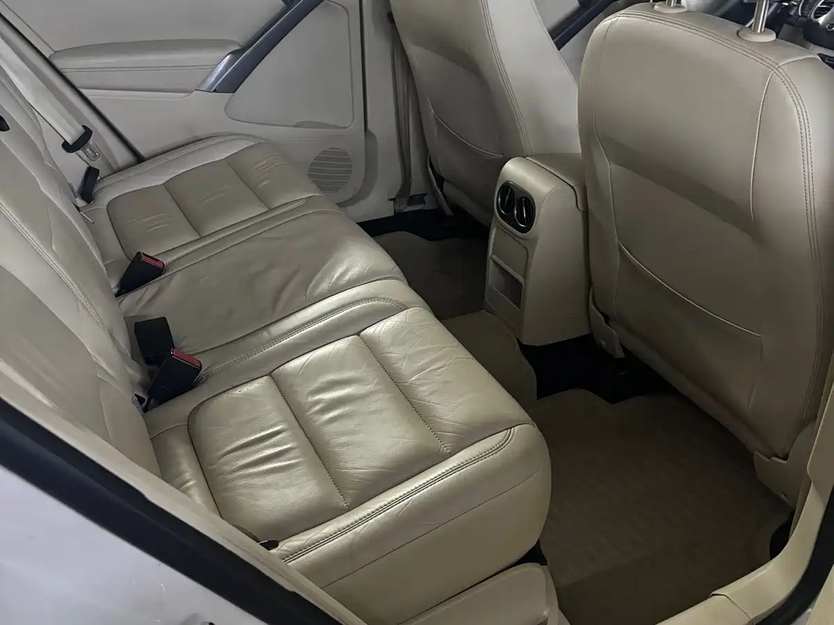 Volkswagen Tiguan 2012 1.8TSI Automatic 4WD Trend Edition фото 11