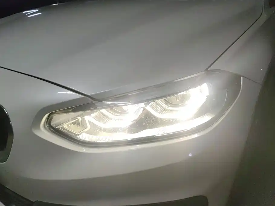 BMW 1 Series 2018 Facelift 118i Sport фото 5