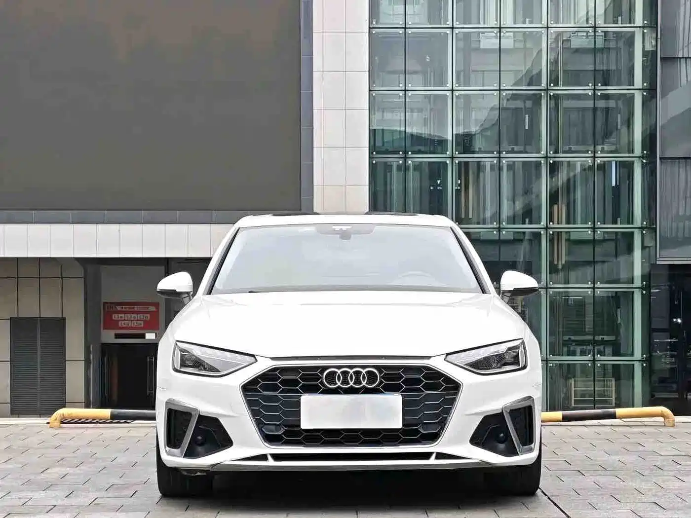 Audi A4L 2020 40 TFSI Fashion Dynamic Edition фото 2