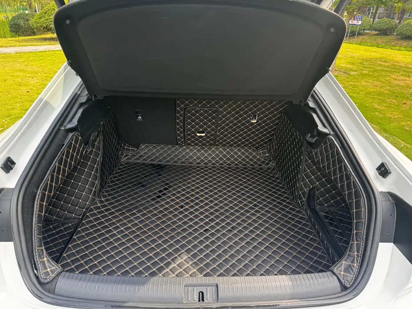 VOLKSWAGEN FAW-CC