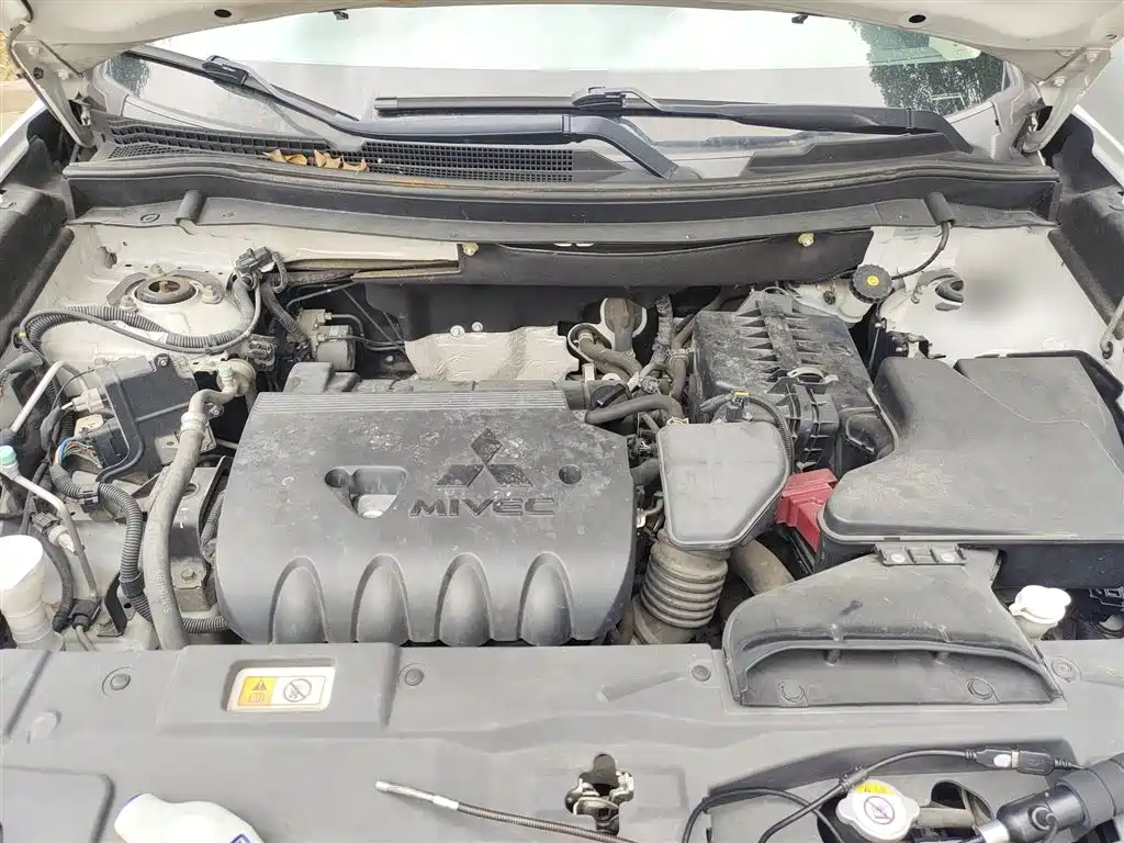 Mitsubishi Outlander 2019 2.0L 2WD Enjoy 5-Seater China VI фото 11