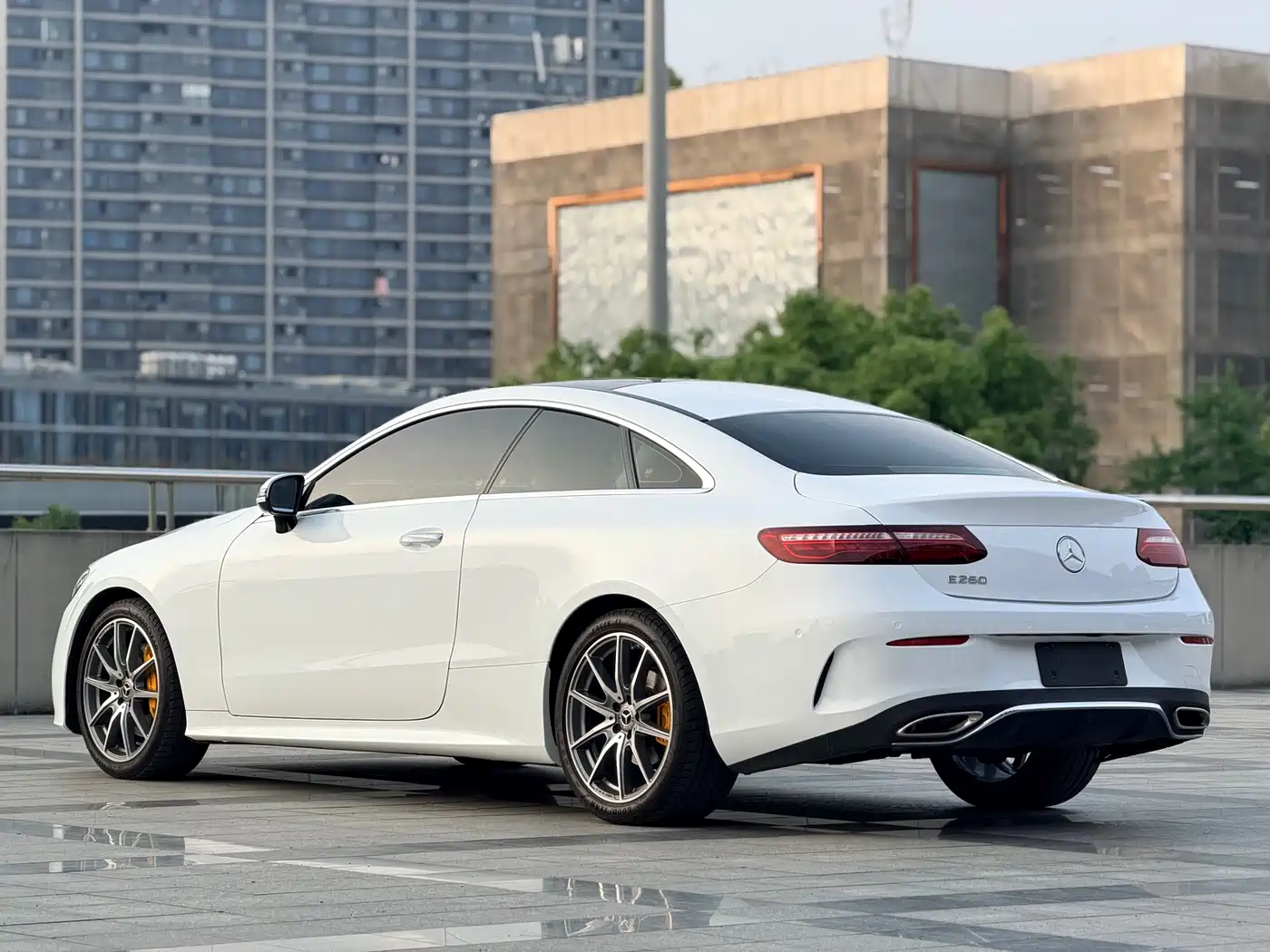 Mercedes-Benz E-Class (Import) 2023 E 260 Coupe фото 5