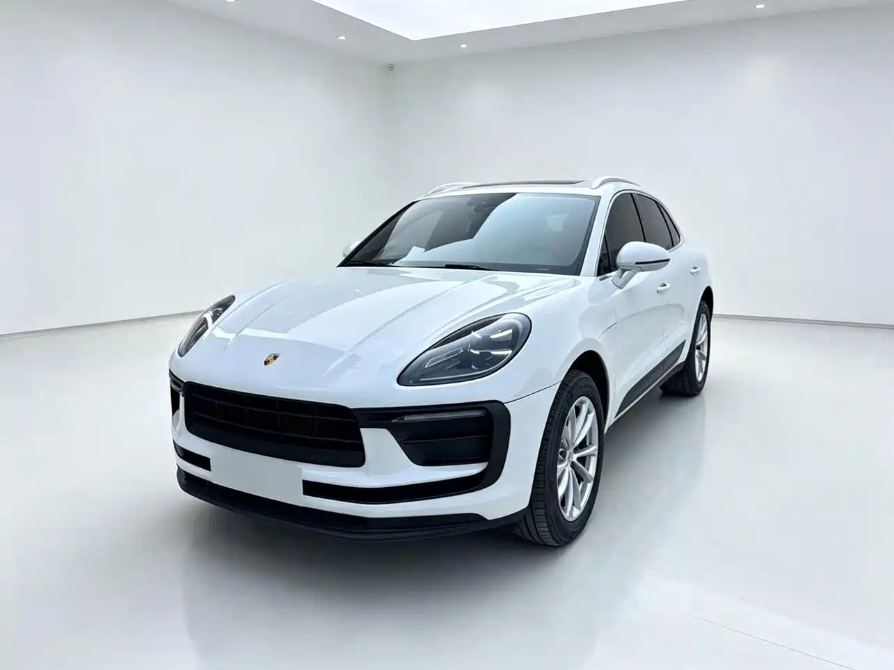 Фото 1 - Porsche Macan