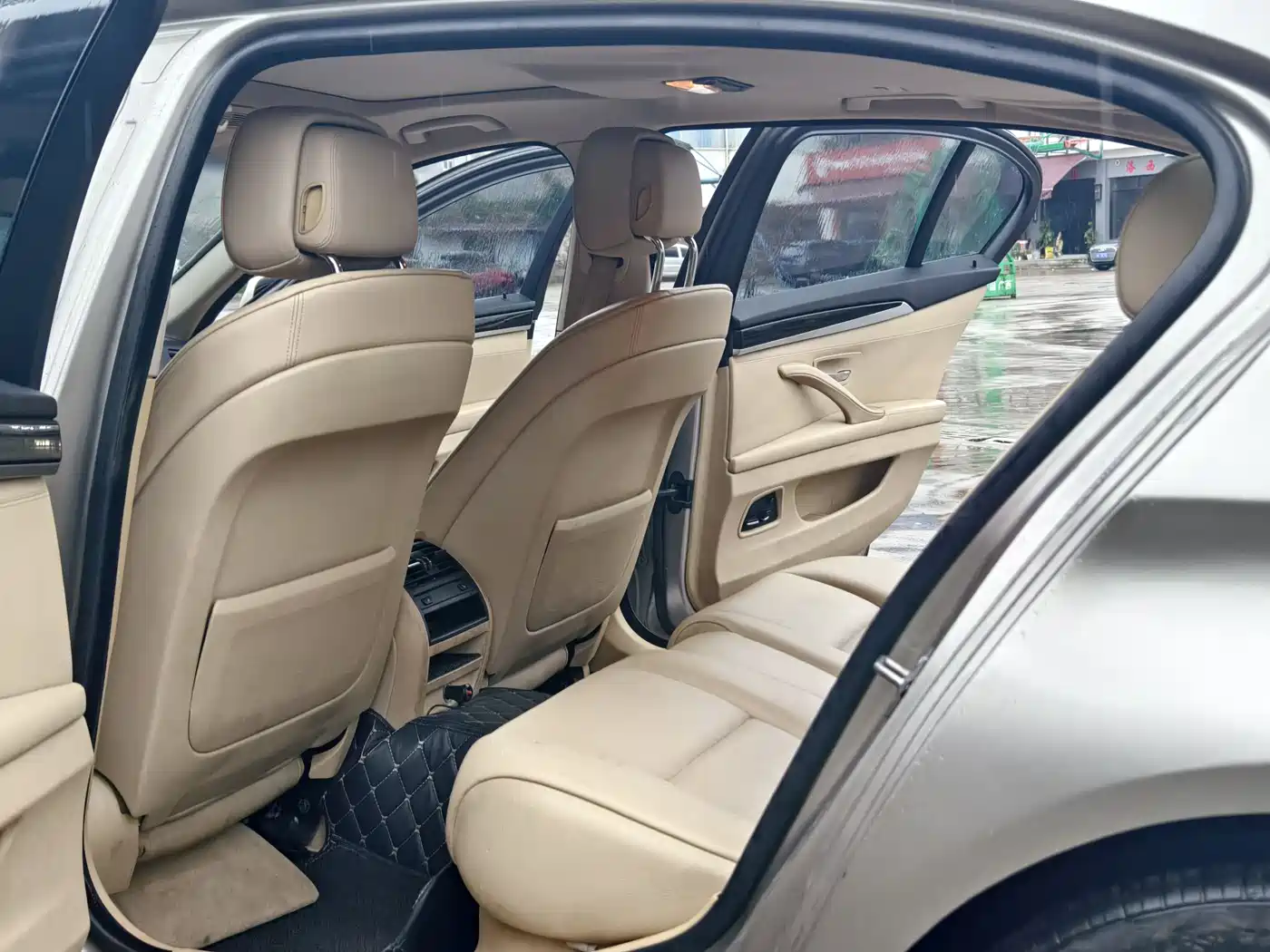 BMW 5 Series 2013 525Li Luxury фото 11